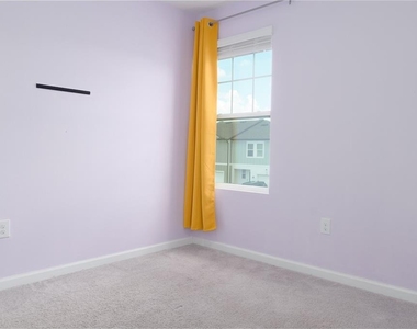 11822 Throttle Place - Photo Thumbnail 17