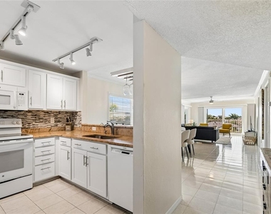 719 Pinellas Bayway S - Photo Thumbnail 8