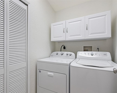 1381 Curlew Road - Photo Thumbnail 19