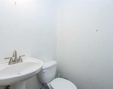 1381 Curlew Road - Photo Thumbnail 20
