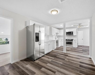 5801 Magnolia Street N - Photo Thumbnail 5
