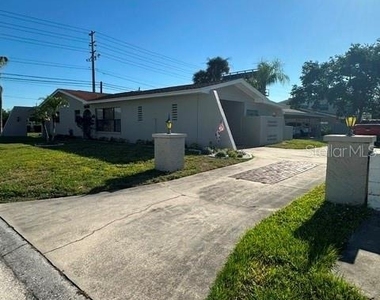 2301 W Bay Drive - Photo Thumbnail 3