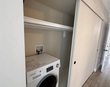 2428 Columbia Drive - Photo Thumbnail 14