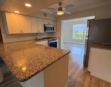 2428 Columbia Drive - Photo Thumbnail 6