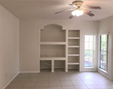 8414 Lucuya Way - Photo Thumbnail 11