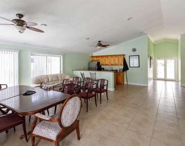 7298 Ulmerton Road - Photo Thumbnail 5