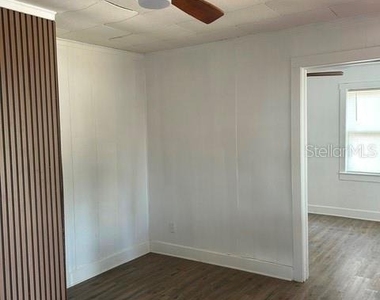 5426 8th Street - Photo Thumbnail 9