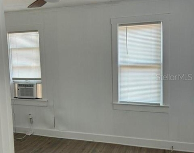 5426 8th Street - Photo Thumbnail 10