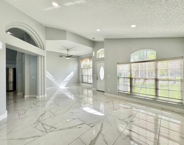 11504 Wellman Drive - Photo Thumbnail 3