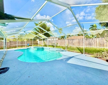 11504 Wellman Drive - Photo Thumbnail 32