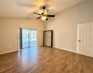 11504 Wellman Drive - Photo Thumbnail 15