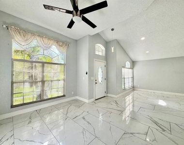 11504 Wellman Drive - Photo Thumbnail 4