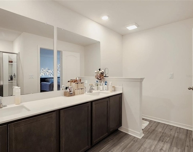 1679 Wynford Circle - Photo Thumbnail 21