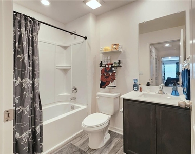 1679 Wynford Circle - Photo Thumbnail 16