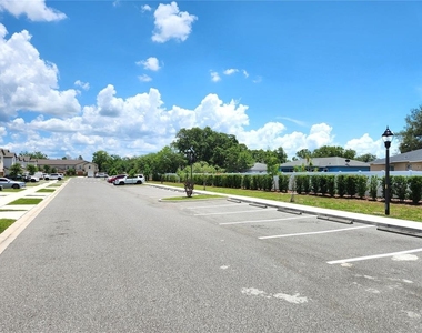 1679 Wynford Circle - Photo Thumbnail 29
