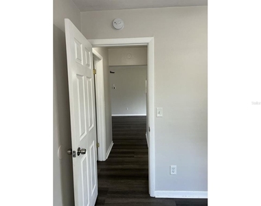 1241 Pilgrim Rd - Photo Thumbnail 17