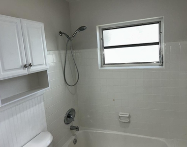 1241 Pilgrim Rd - Photo Thumbnail 16