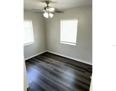 1241 Pilgrim Rd - Photo Thumbnail 19