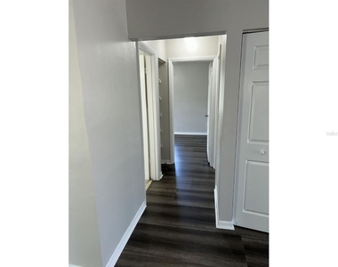1241 Pilgrim Rd - Photo Thumbnail 14