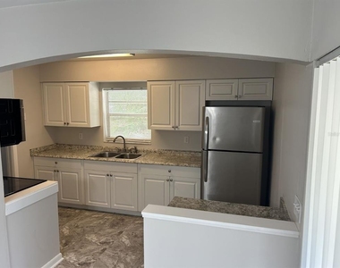 1241 Pilgrim Rd - Photo Thumbnail 11