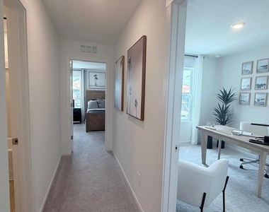 880 Lynx Street - Photo Thumbnail 17