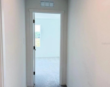 880 Lynx Street - Photo Thumbnail 20