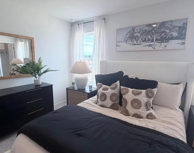 880 Lynx Street - Photo Thumbnail 19