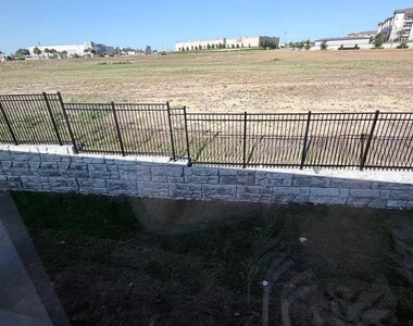 880 Lynx Street - Photo Thumbnail 30