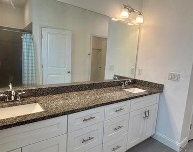 2399 Missouri Avenue - Photo Thumbnail 13