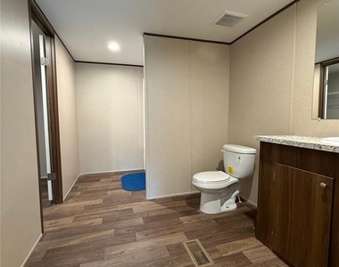 4246 La Salle Avenue - Photo Thumbnail 15