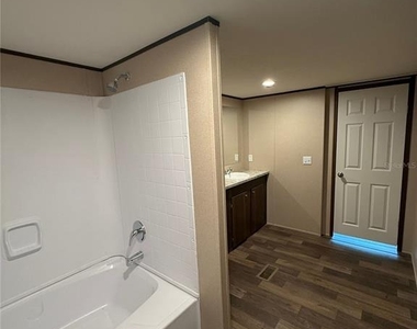 4246 La Salle Avenue - Photo Thumbnail 14