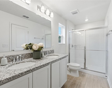 9572 Westside Hills Drive - Photo Thumbnail 18