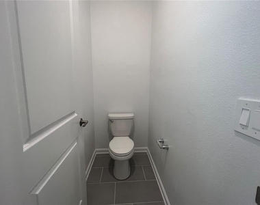 13891 Title Way - Photo Thumbnail 5