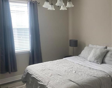 3020 Jardin Street - Photo Thumbnail 7