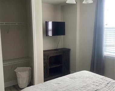 3020 Jardin Street - Photo Thumbnail 8