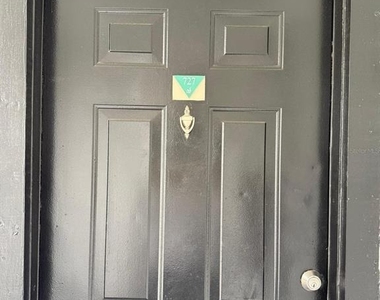 2207 Antigua Place - Photo Thumbnail 5