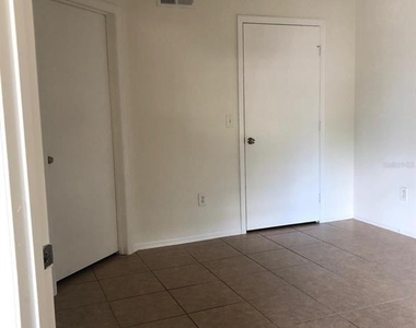 2207 Antigua Place - Photo Thumbnail 10