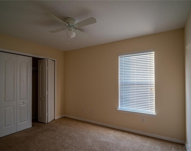 2136 Shadow Creek Drive - Photo Thumbnail 9
