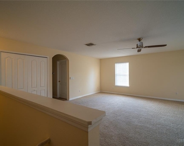 2136 Shadow Creek Drive - Photo Thumbnail 8