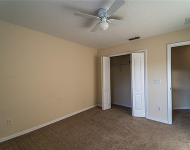 2136 Shadow Creek Drive - Photo Thumbnail 10