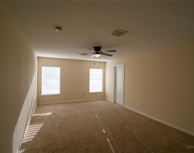 2136 Shadow Creek Drive - Photo Thumbnail 3