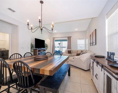 2514 Volunteer Avenue - Photo Thumbnail 9