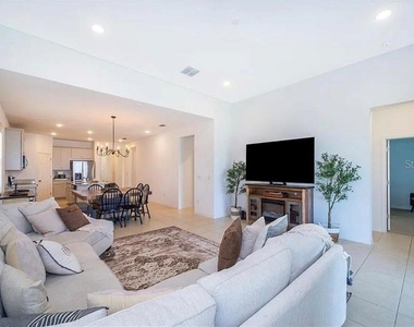 2514 Volunteer Avenue - Photo Thumbnail 11