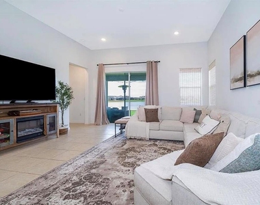 2514 Volunteer Avenue - Photo Thumbnail 4