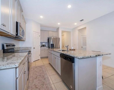 2514 Volunteer Avenue - Photo Thumbnail 7