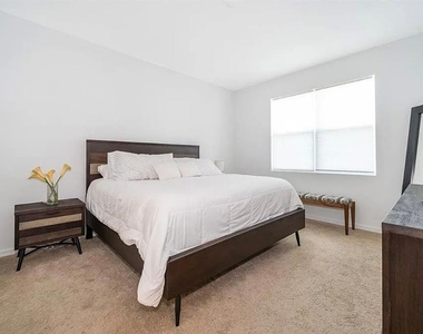 2514 Volunteer Avenue - Photo Thumbnail 17