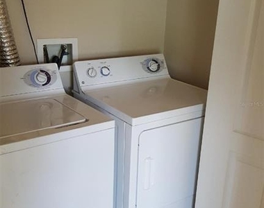 2035 Dixie Belle Drive - Photo Thumbnail 12