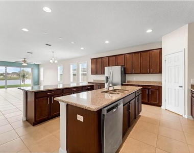 12201 Sawgrass Reserve Boulevard - Photo Thumbnail 2