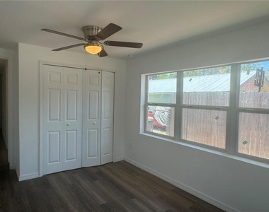 1539 Roselawn Street Sw - Photo Thumbnail 10