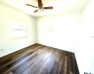 1539 Roselawn Street Sw - Photo Thumbnail 6